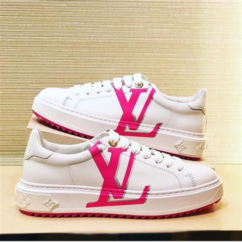 louis vuitton gym shoes women.